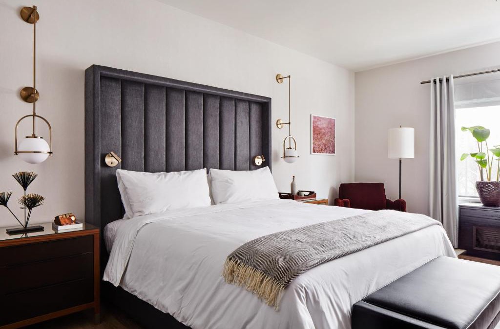 Downtown Hotel | The Blake Hotel