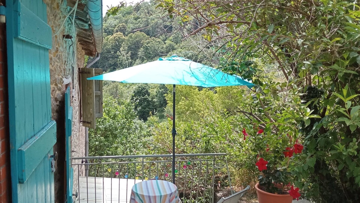 Yzeron Cottage | The Bleu cottage, cozy and cocooning