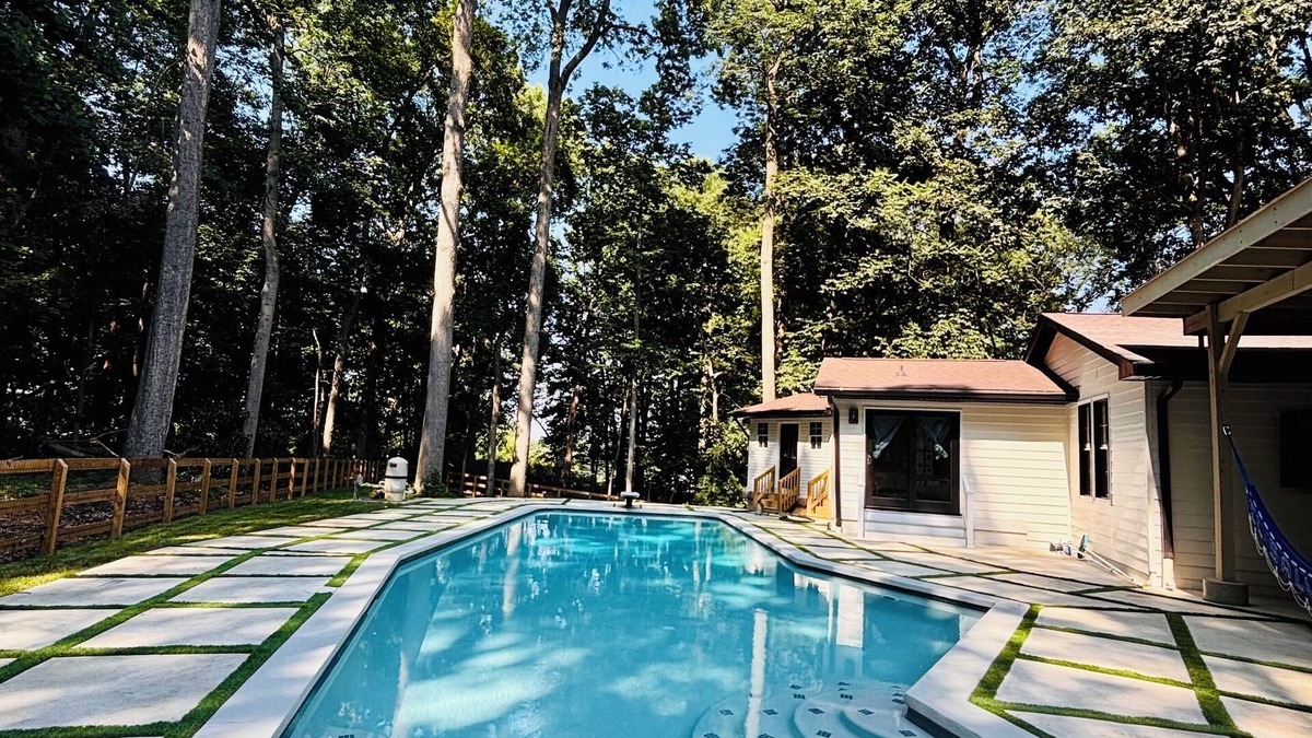 West Friendship House | The blissful house in Howard County with 3 bedrooms 3 bathrooms.