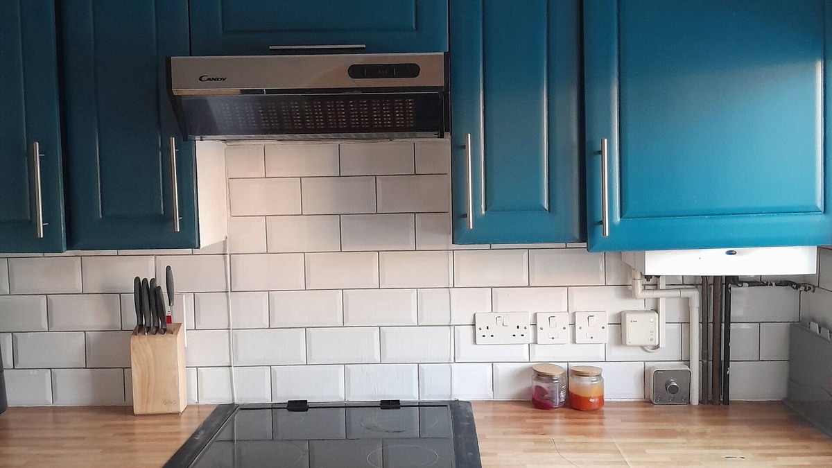 North End House | The Blue DoornHome away from home. nSerene location for your getaway.n
