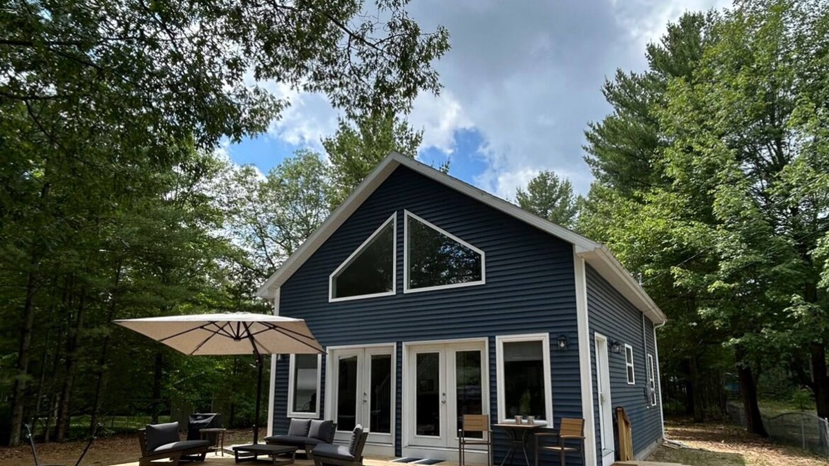 Oscoda House | The Blue Elk - Lake Huron Views & Beach Access