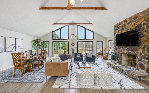 Bumpass House | The Blue Heron Retreat