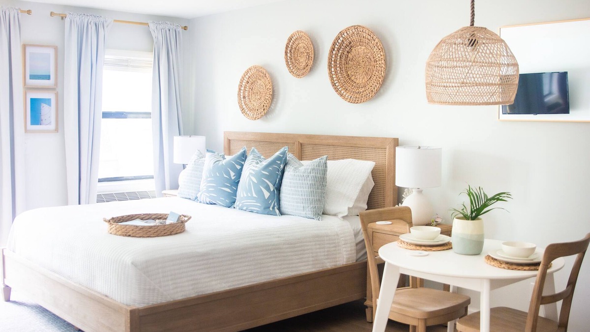 Inlet Beach Condo | The Blue Palm Steps to Beach & Pool KING Bed 30A Florida