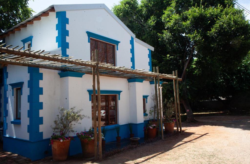 Hatfield Apartment | The Blue Place