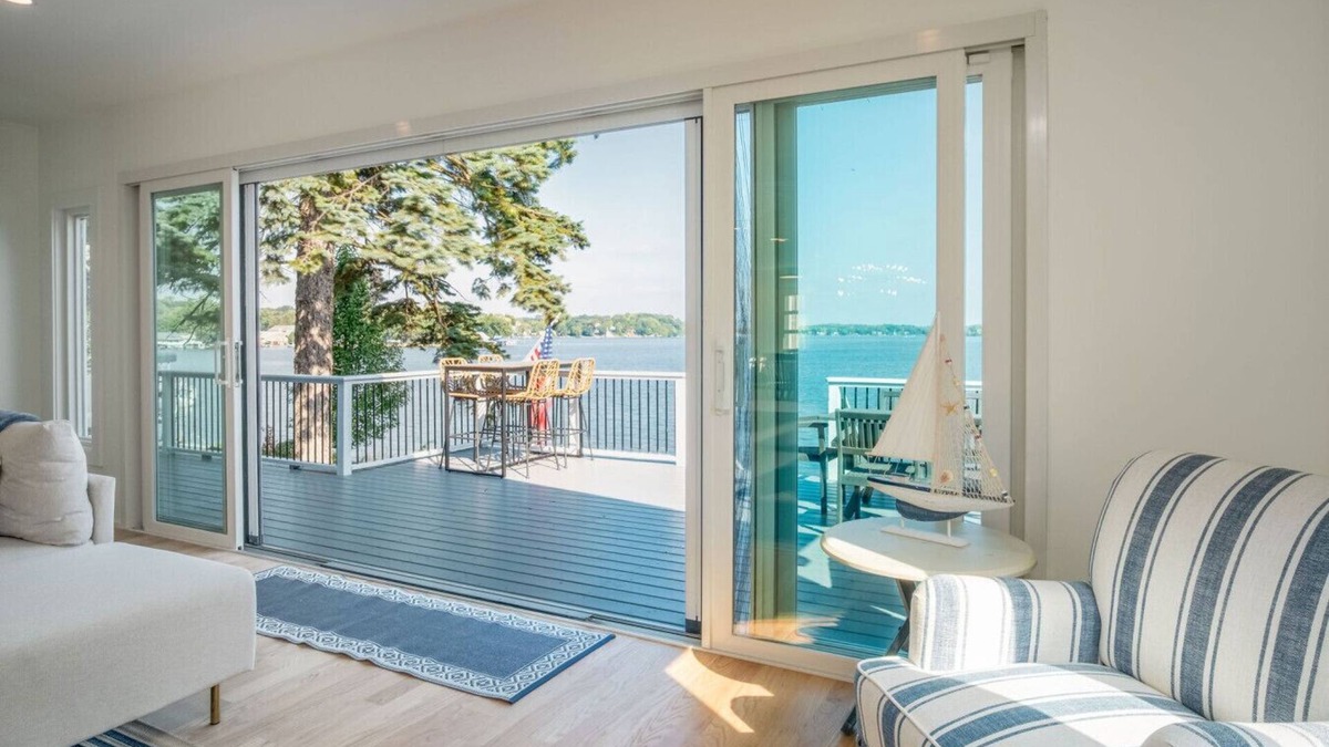 Fox Lake House | The “Blue Sapphire” 3BR/3BA Luxury Lakefront Home on Mineola Bay | Stunning Views on Chain O Lakes