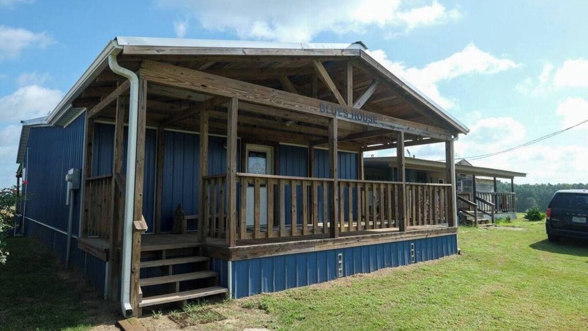 Minden Cabin | The Blues House @ Yellow Rose Canyon