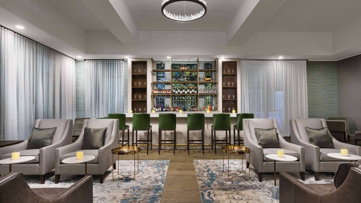 Yamacraw Village Hotel | The Bluff Savannah Historic, Tapestry Collection by Hilton