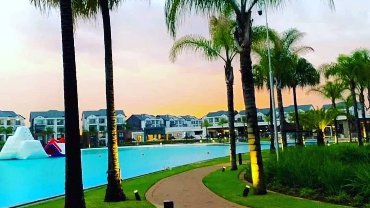 Tshwane Apartment | The Blyde Crystal lagoon.Modern Oasis Pretoria!