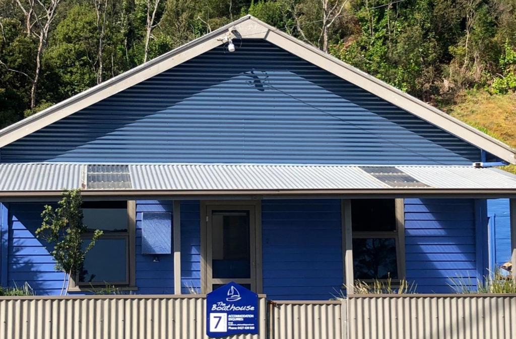 Strahan House | The Boat House