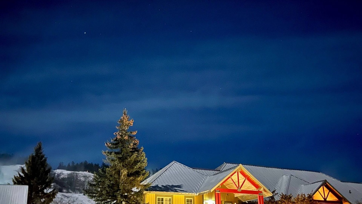 Calabogie Condo | The Bogie Basecamp (Ski-in/out)