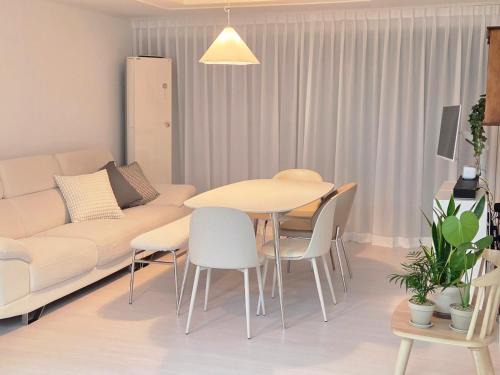 Jung-gu Apartment | The Bom Stay