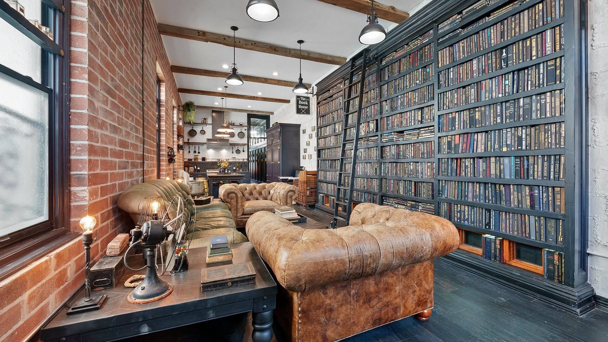 Merion Village Apartment | The Book House No.43