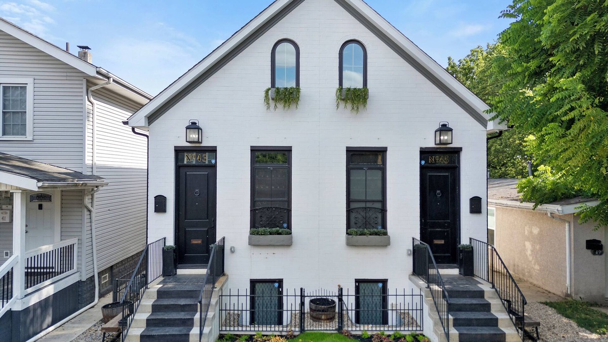 Merion Village Apartment | The Book House No.45