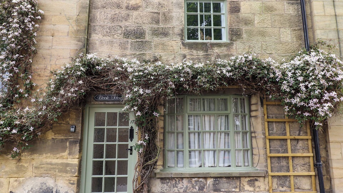 Warkworth Cottage | THE BOOK HOUSE, pet friendly, character holiday cottage in Warkworth