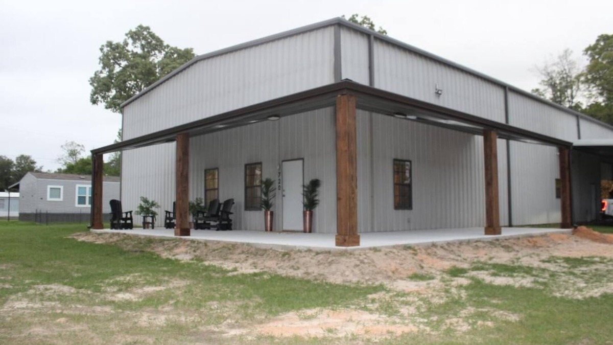 Negreet House | The BooneDocks Lodge in Toledo Bend. Come Experience spacious living.