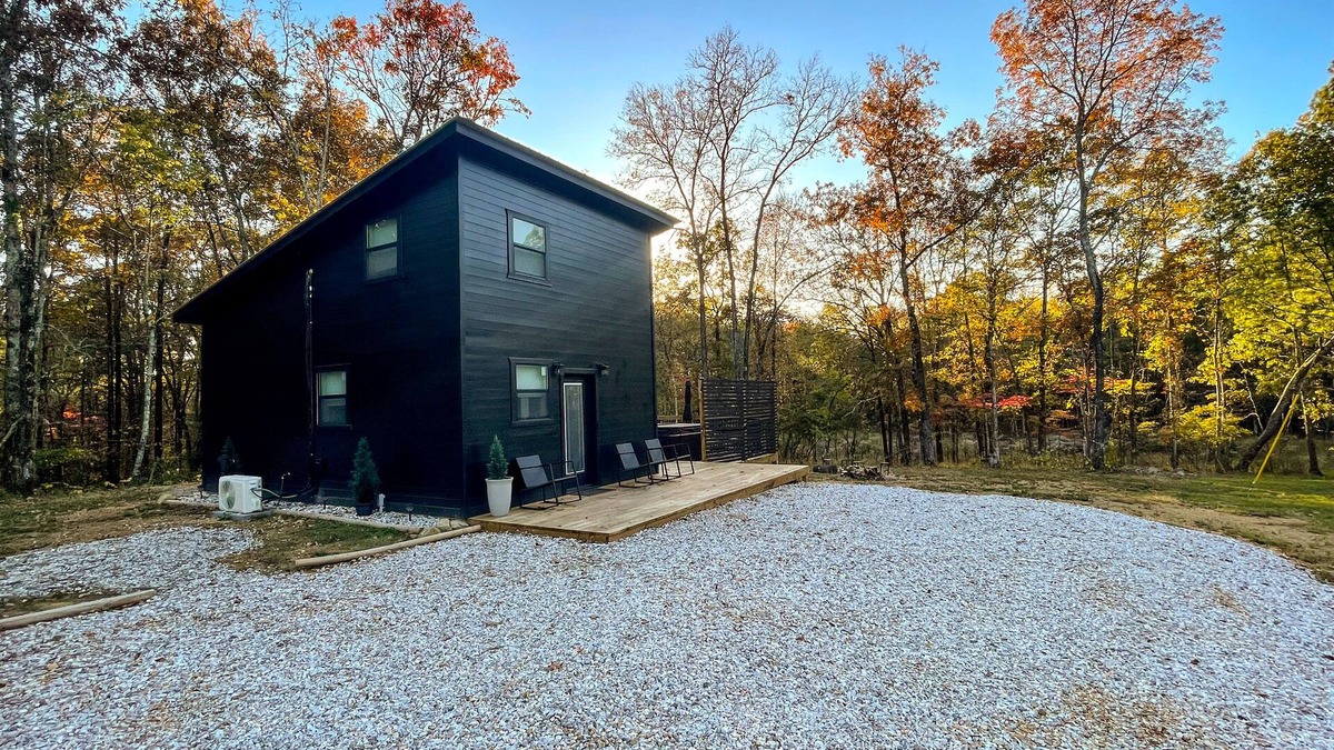 Bismarck Cabin | The Bored Doe 1 mi to DeGray Lake