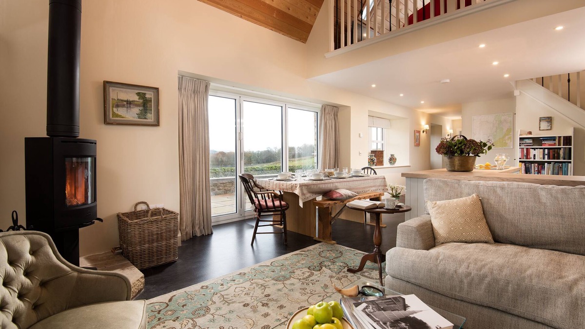 Newcastleton Cottage | THE BOTHY AT REDHEUGH - 2 miles from Newcastleton, sleeps 6 in 4 bedrooms