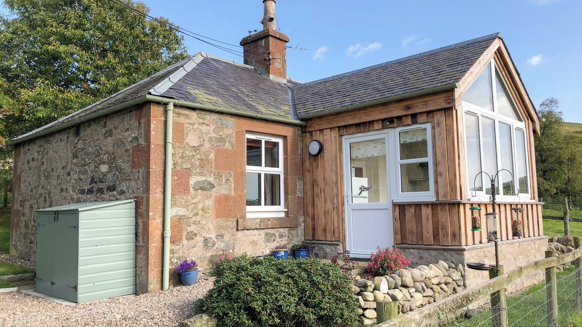 Kirriemuir Cottage | THE BOTHY, pet friendly, character holiday cottage in Kirriemuir