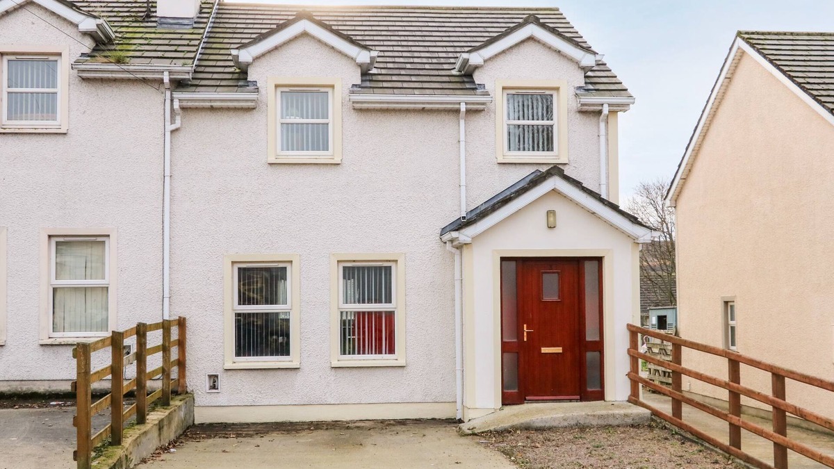 Gleneely House | THE BOWER, family friendly in Gleneely, County Donegal
