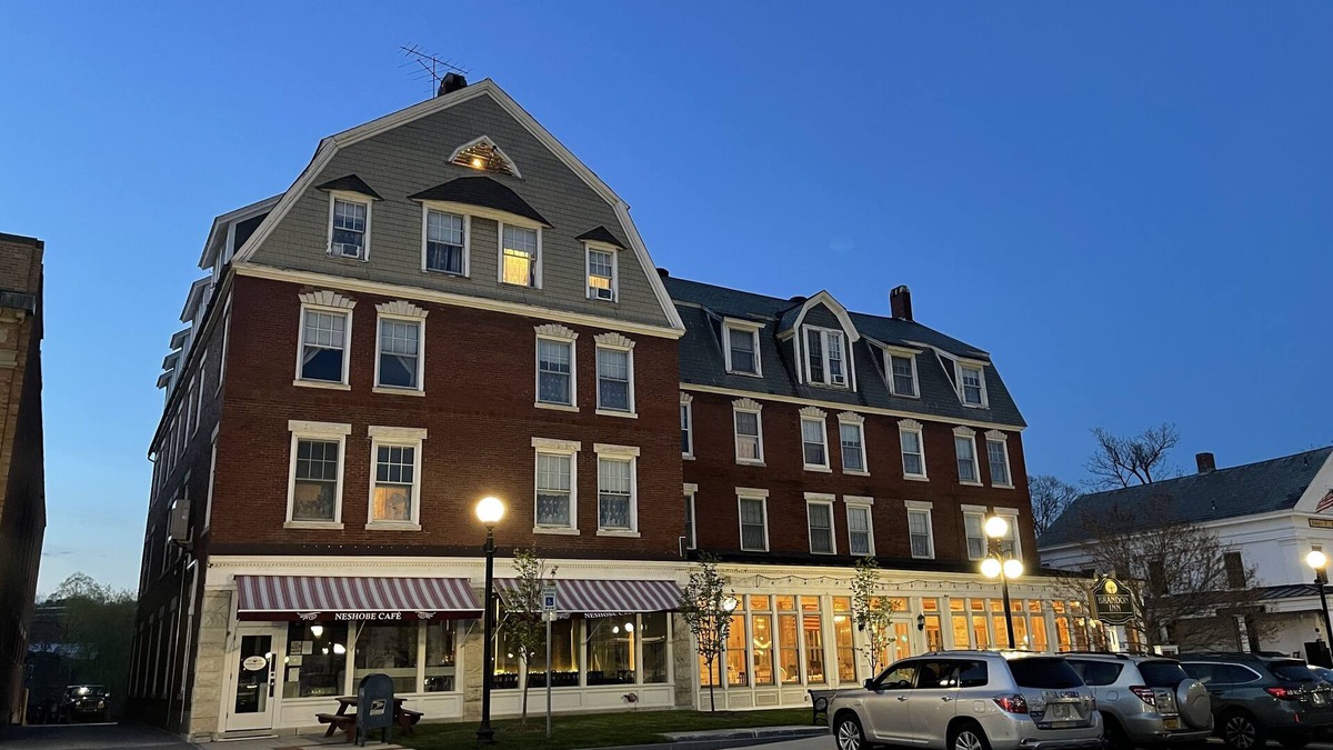 Brandon Hotel | The Brandon Inn - Bridal Suite