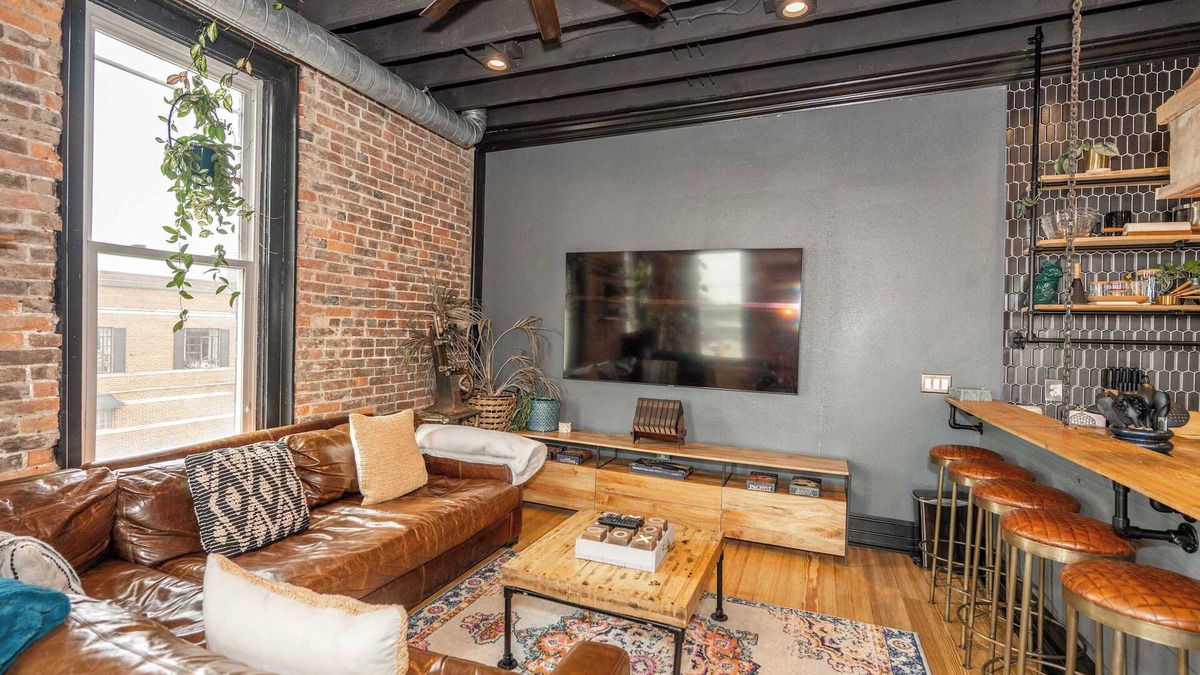 Blanchester House | The Brick Dachshund - Chic for 9