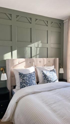La Roche-Guyon Apartment | The Brick House - Appartement Monet
