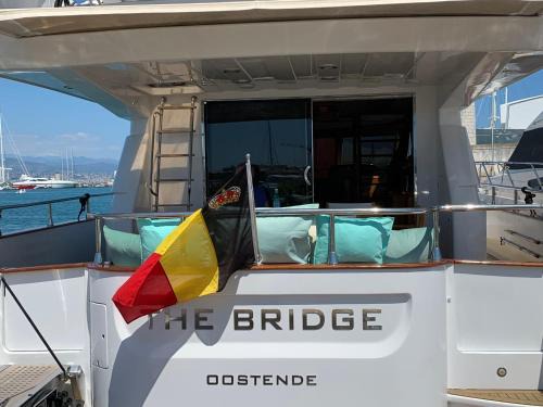 Antibes City Centre Boat Rental | The Bridge - your dream holiday in Antibes