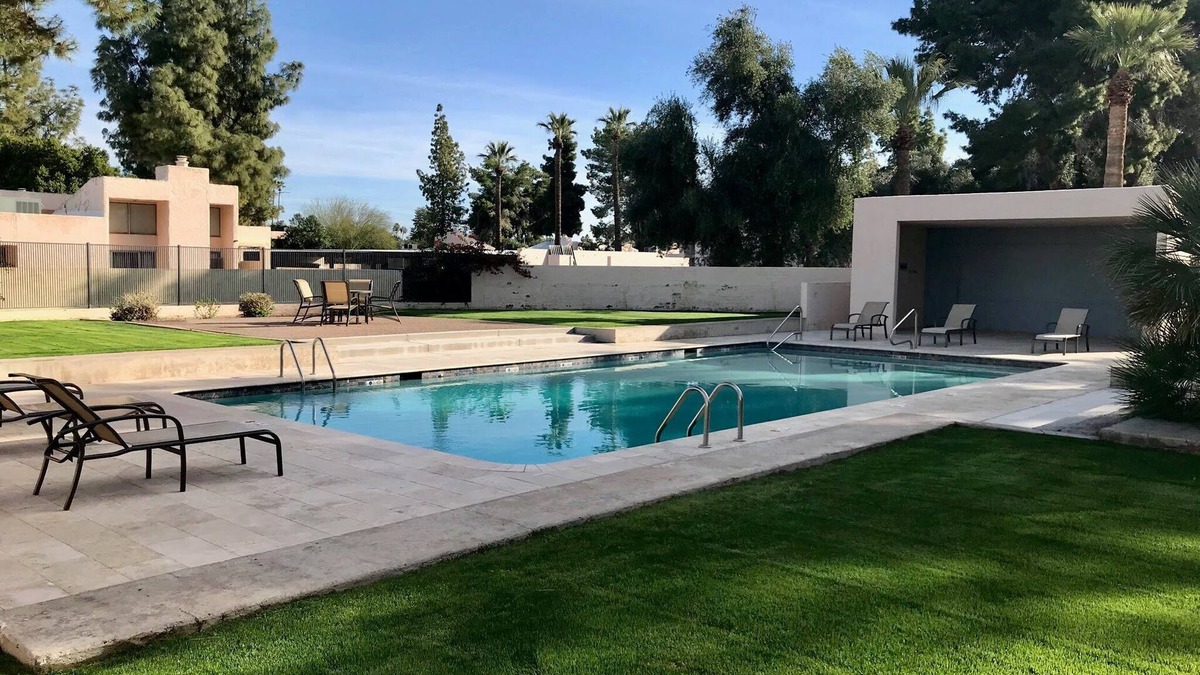 Mesa House | "THE BRIDGEWOOD" Modern Architectural Home w/Putting Green + Pool