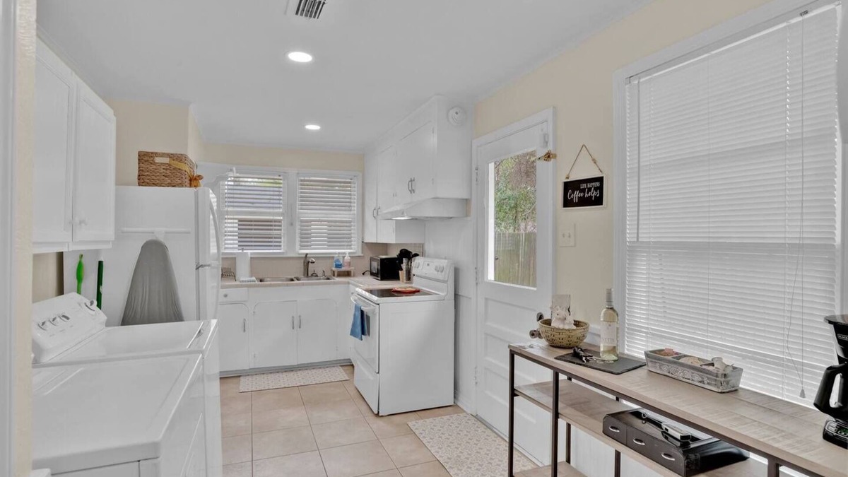 Broadmoor House | The Broadmoor Happy Home