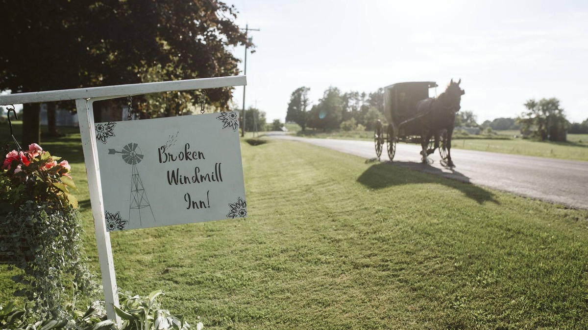 Ontario House | The Broken Windmilll Inn Ontario Farm Retreat