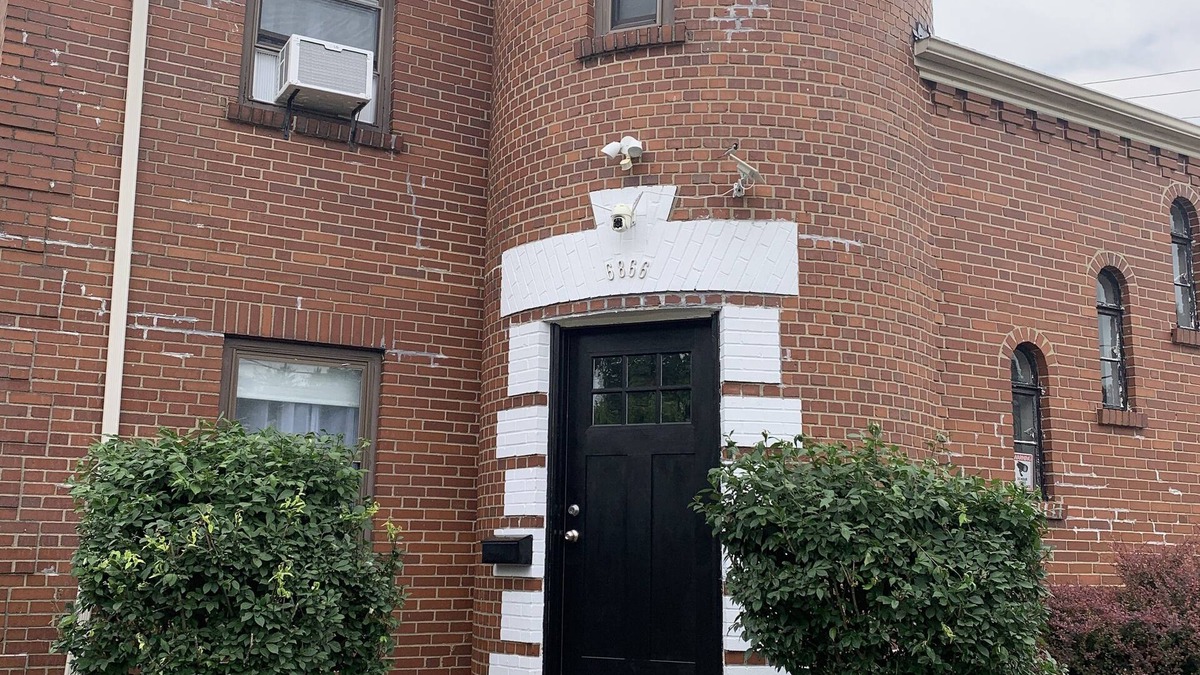 Roselawn Finance House | The Brown House with a Turret: a Four Plus Bedroom House in Cincinnati