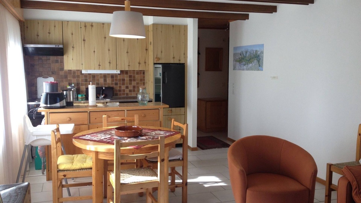 Vex Apartment | The building Les Mélèzes is located just as you enter the resort, in Les Collons 1800. 800 meters fr