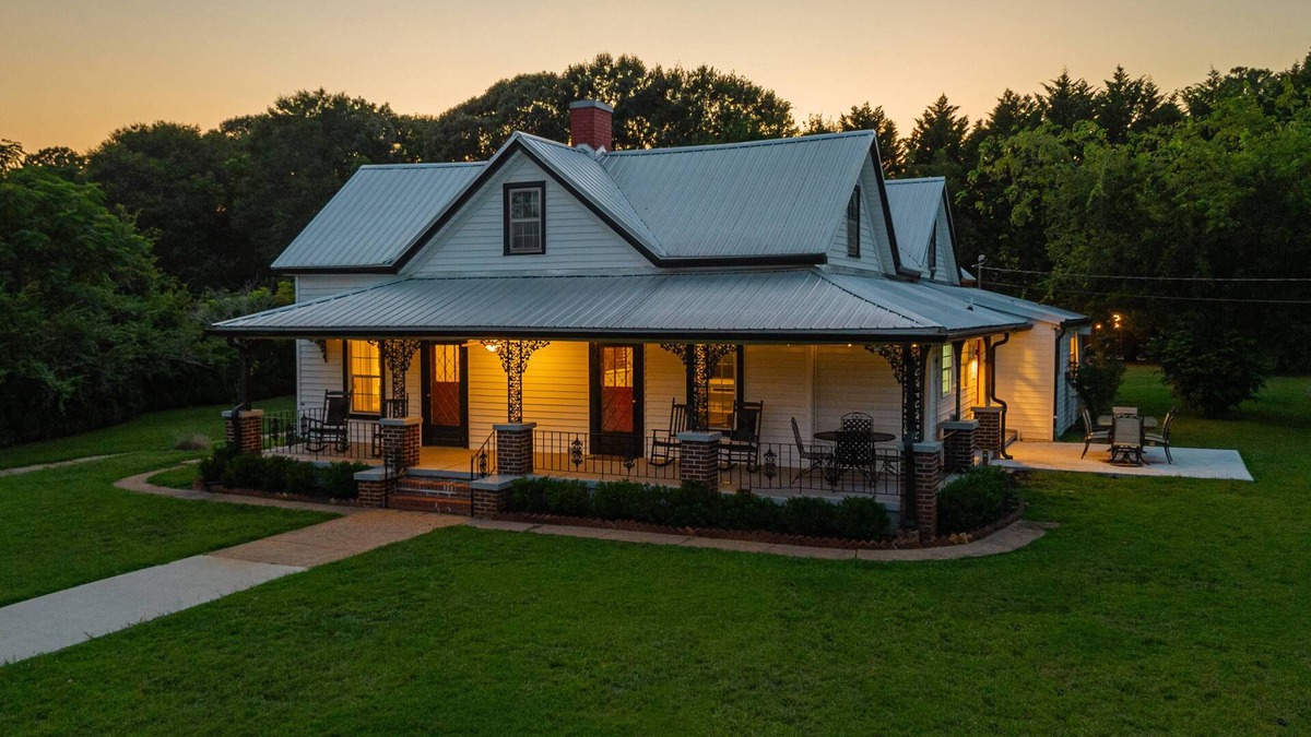Athens House | The Bulldog Farmhouse - 100+ year old home