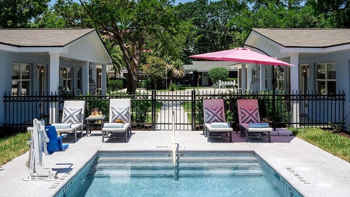 Saint Simons Island Condo | The Bungalows at St. Simons Park #636 - Stylish 2 Bedroom Beach Retreat Just Steps to Everything