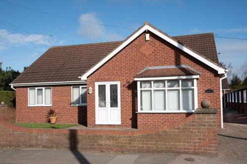 Pollington House | The Bungalow at Parkside, 4 ensuite bedrooms