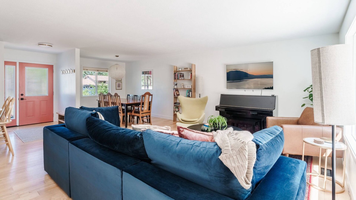 Salmon Arm House | The Bungalow on Turner Creek Trail