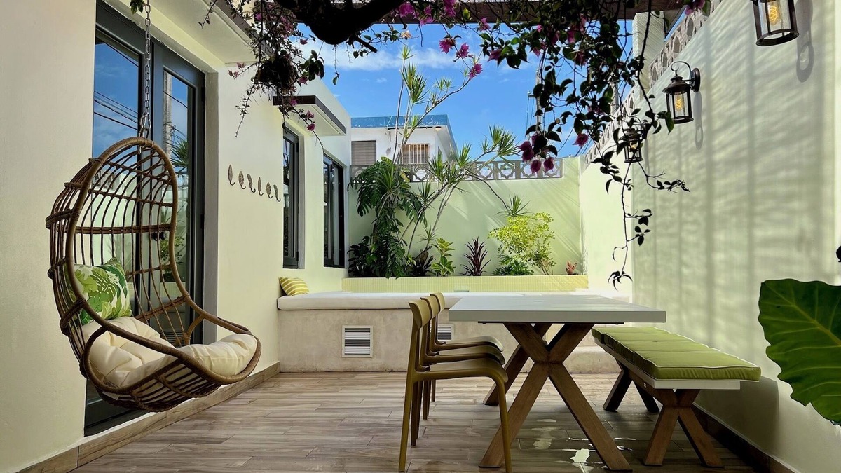 Parque House | The Bungalows by HOUS offer a lush tropical paradise perfect for a relaxing getaway.