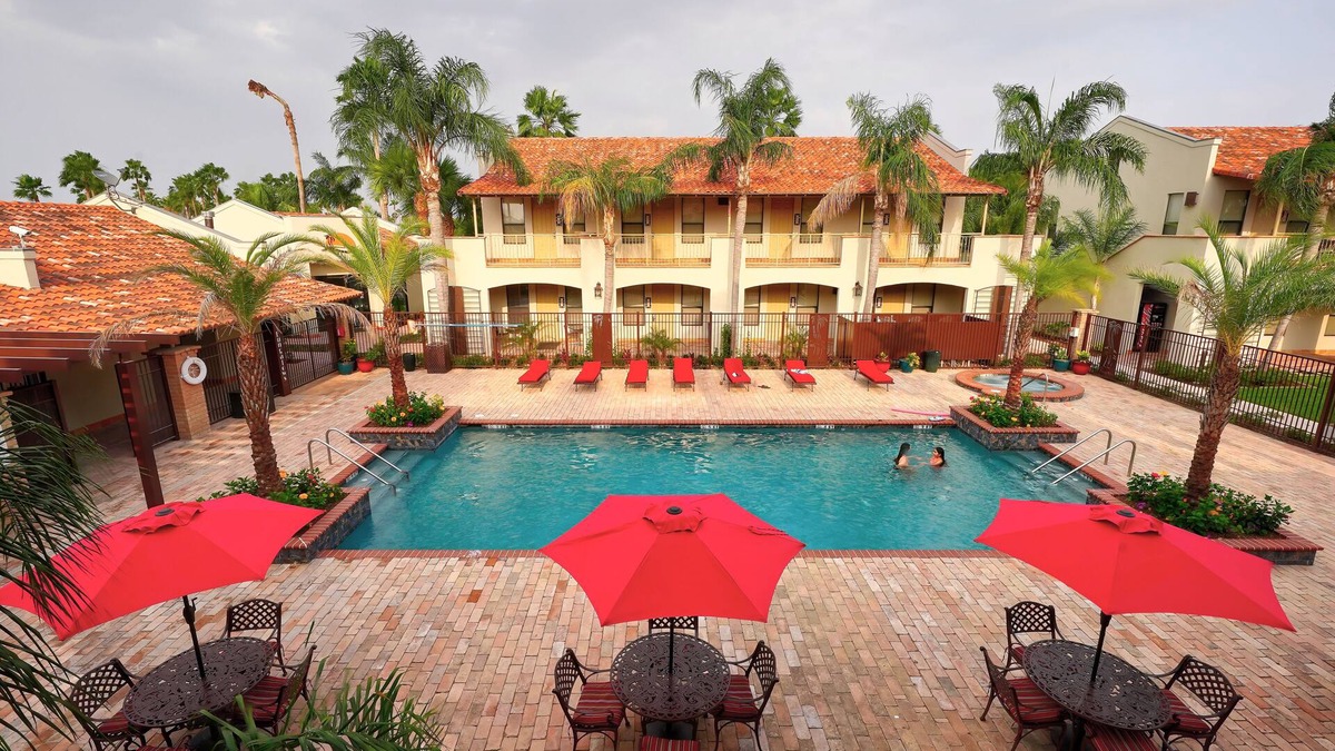 Mission Hotel | The Bungalows on Shary, Mission-McAllen