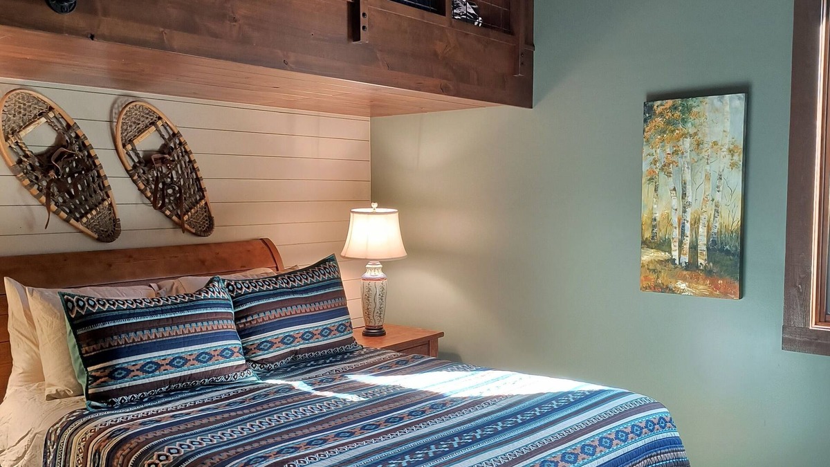 Eureka House | The Bunkhouse in Kootenai National Forest - NW Montana