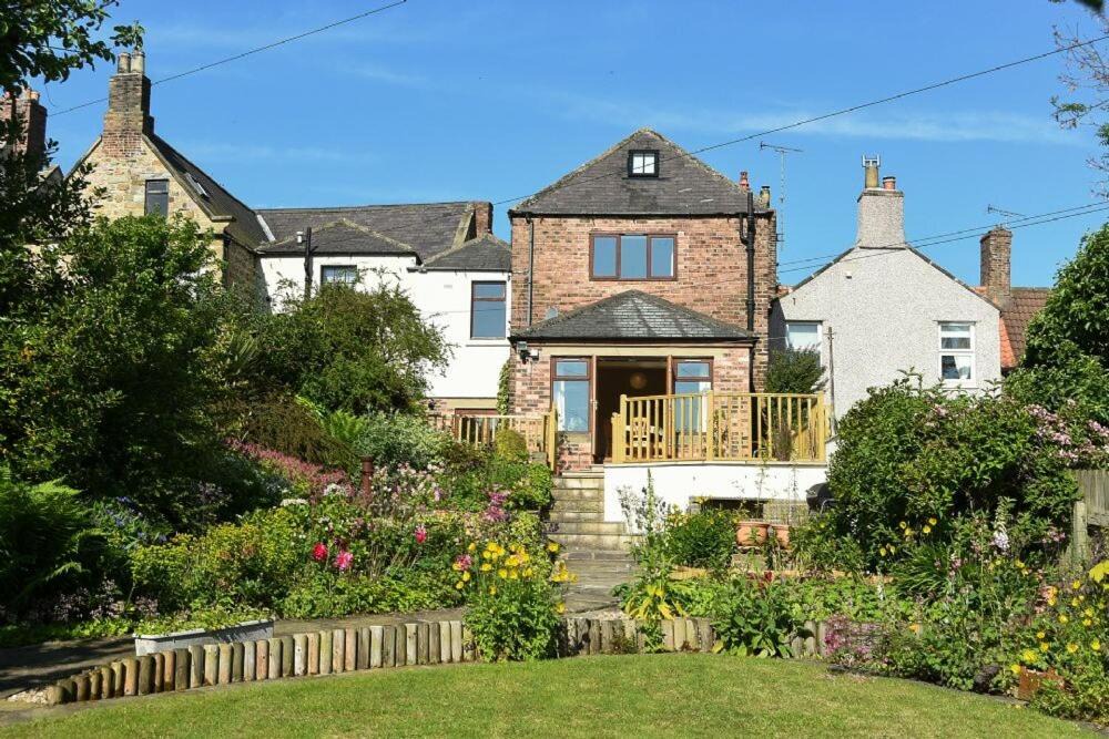 Warkworth House | The Burgage House