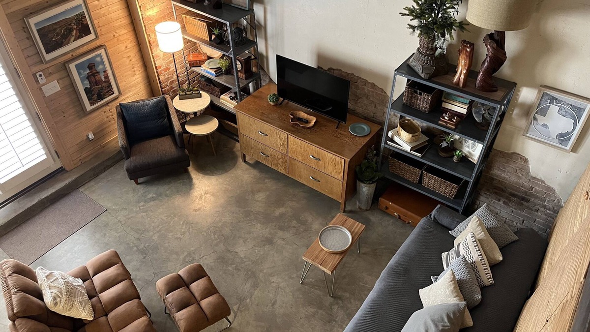 Claude Apartment | THE BURROW Dugout