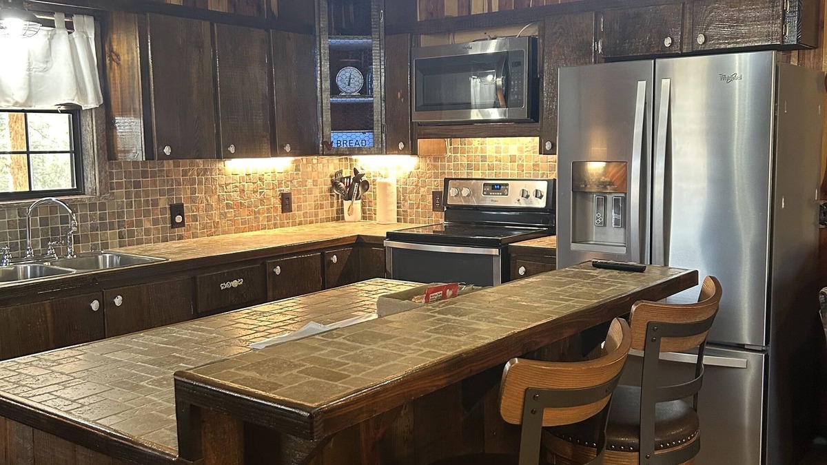 Lockesburg Cabin | The Burt Family Cabin