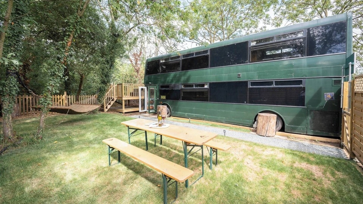Eye Apartment | The Bus Stop, Thornham Magna
