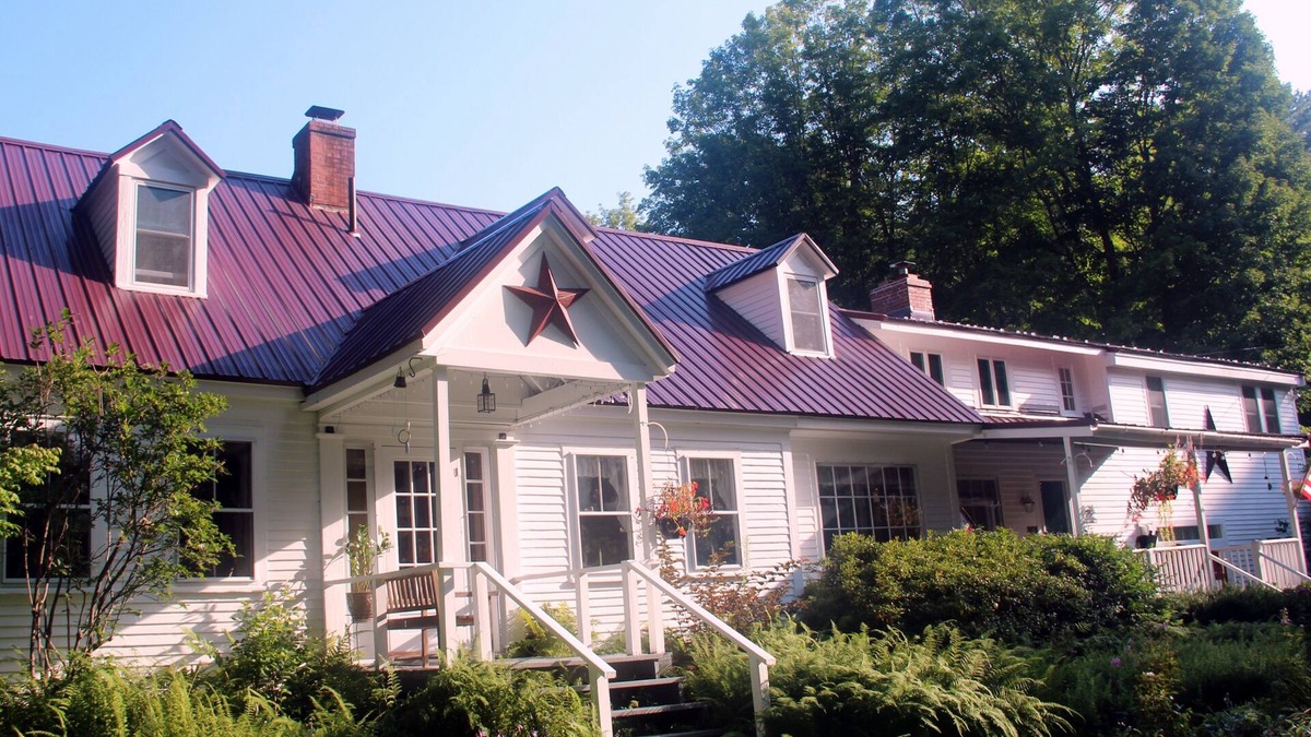Intervale Bed & Breakfast | The Buttonwood Inn on Mt. Surprise