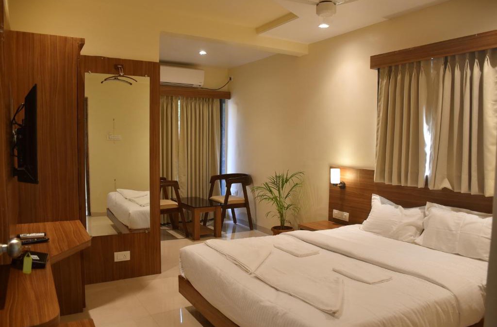 Karde Hotel | The Byke Skylark Seafront Resort, Dapoli