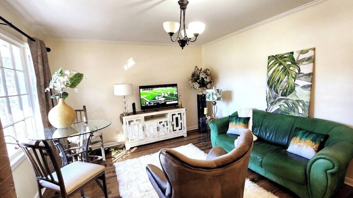 Rocky Mount House | The Byrd Nest Summary