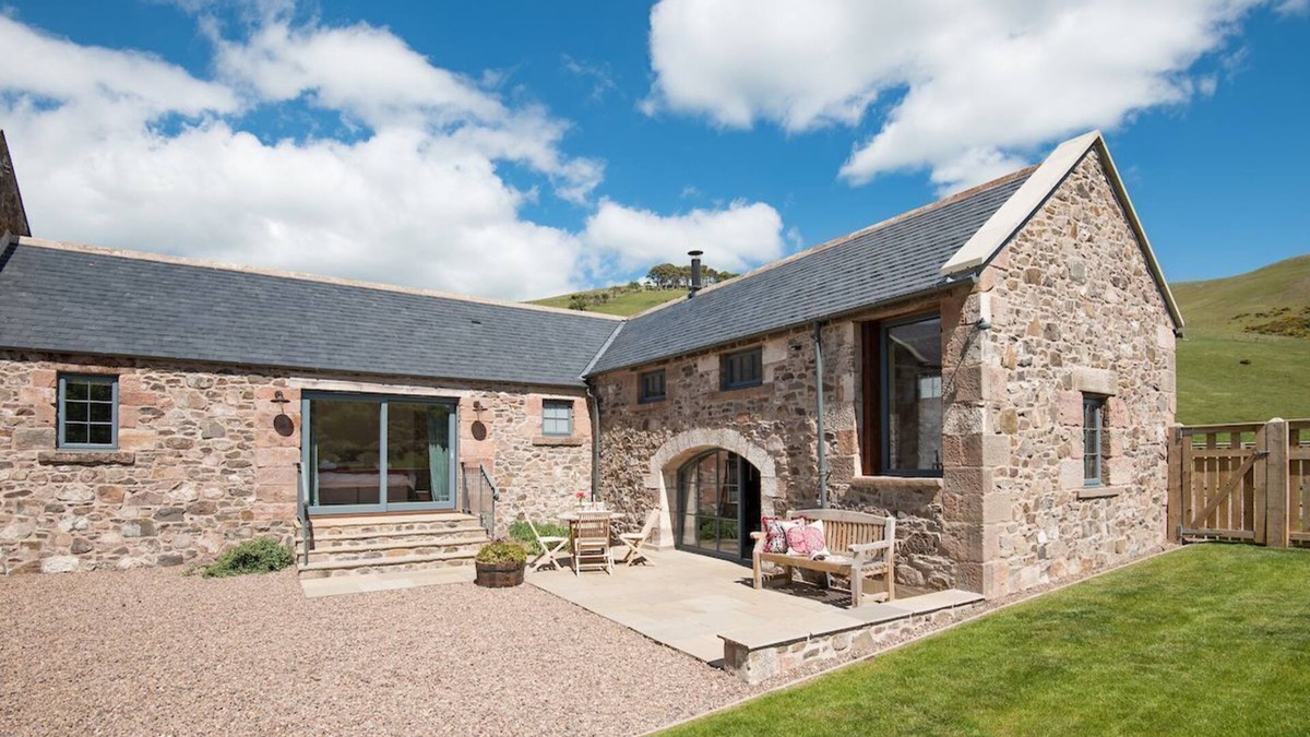 Cornhill on Tweed Cottage | THE BYRE AT REEDSFORD - sleeps 4 in 2 bedrooms near Wooler