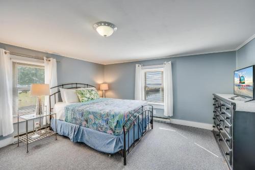 Chincoteague House | The C-Ray Cottage