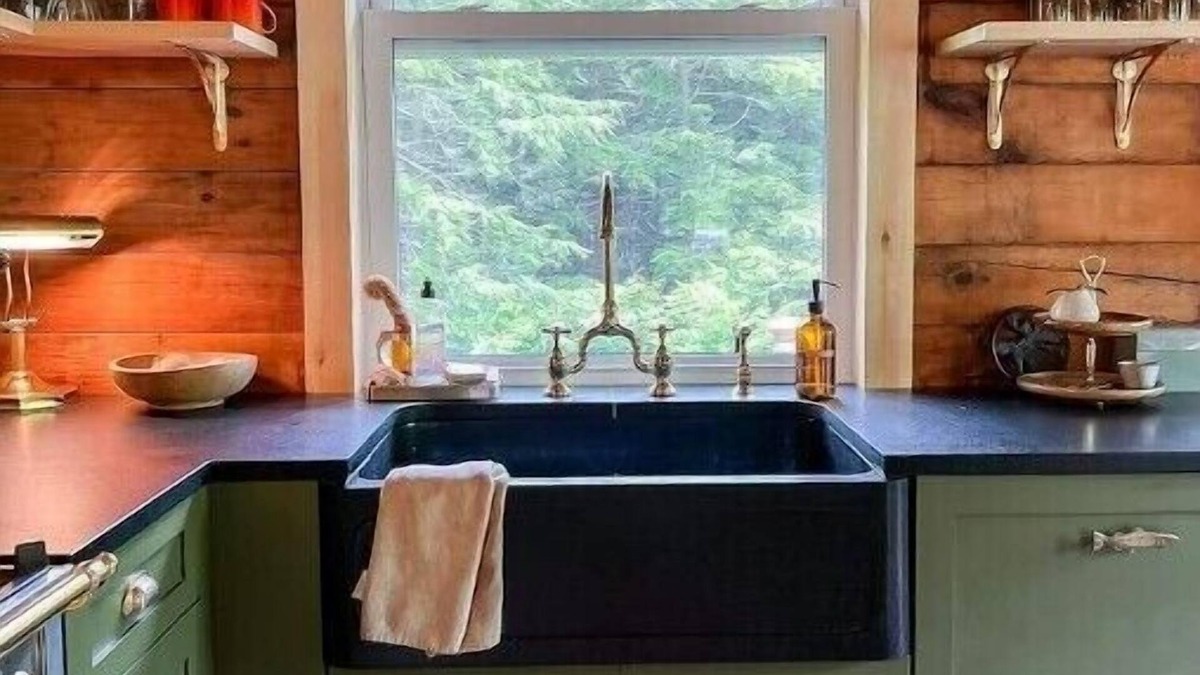 Debruce Cabin | The Cabin at Livingston Manor - Cozy Catskill Log Cabin