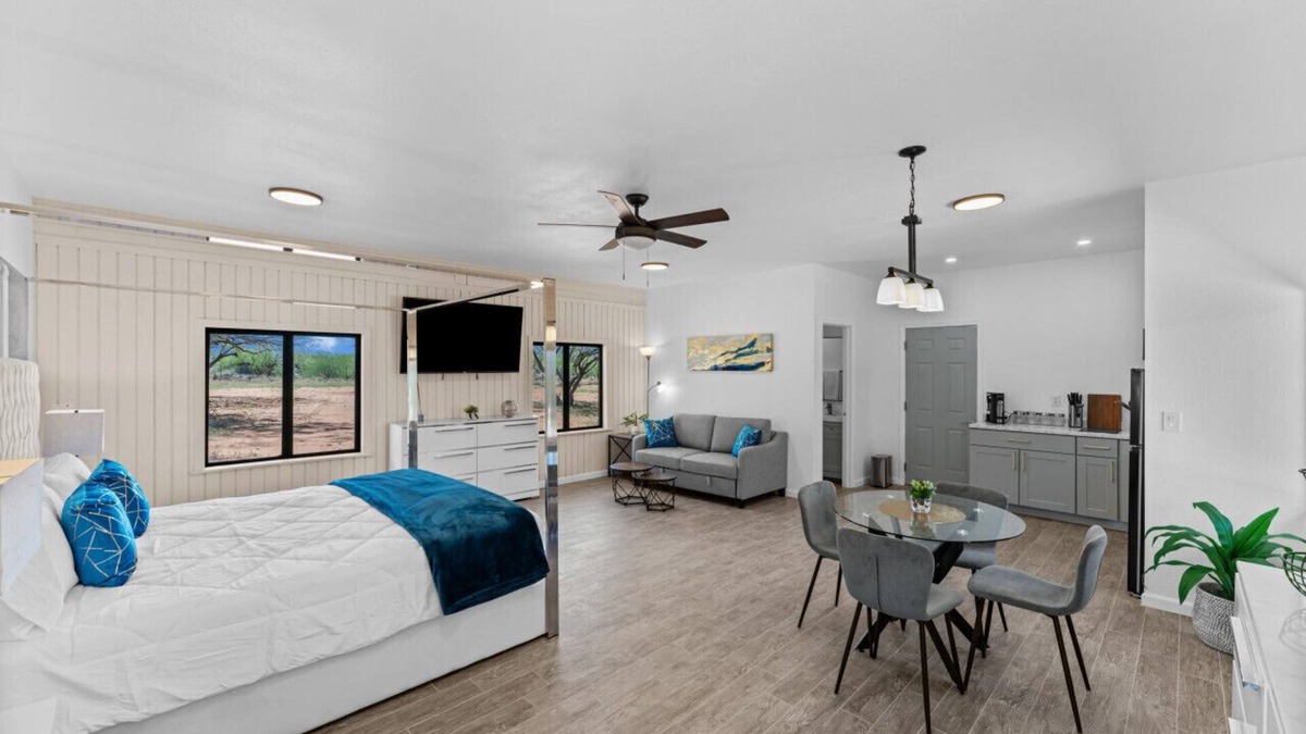 Sahuarita House | The Cabin at Sahuarita Village